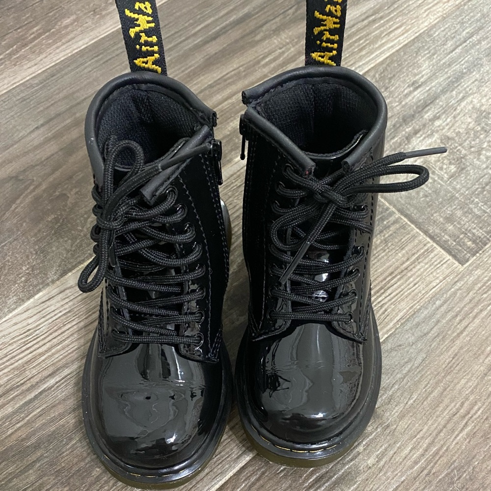 BNWOT Kids Dr. Martens